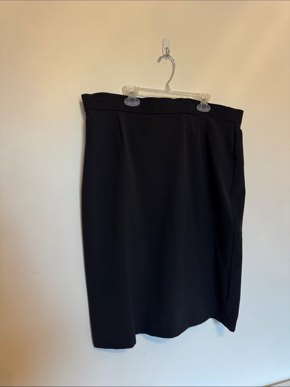 Classic Black Pencil Skirt - Women's Workwear